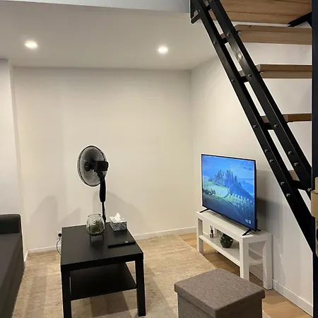 Stylish Loft Studio- Marais Area París